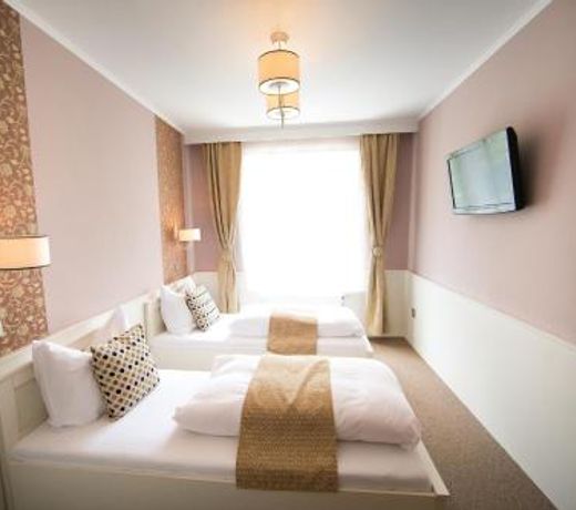 Hotel Golfi