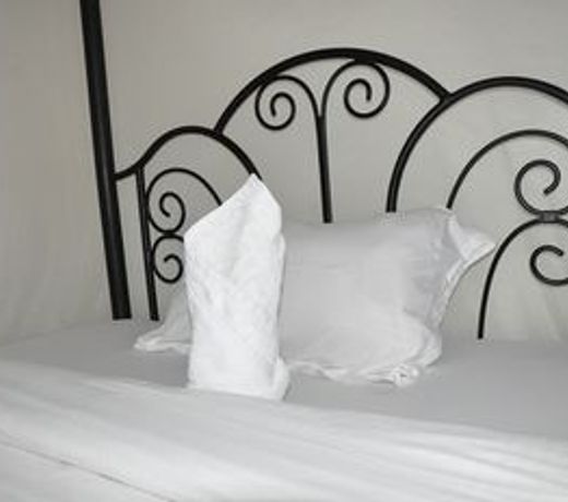 Six Eight Motel