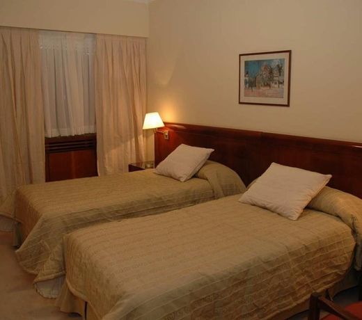 Hotel Dr. Cesar C. Carman