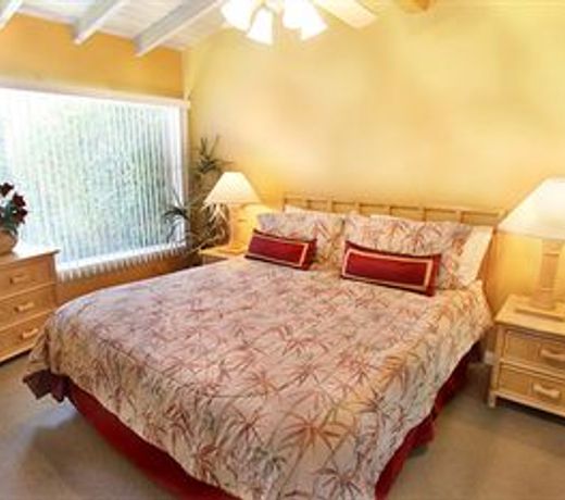 A PLACE IN THE SUN Garden Hotel - Big Units with Privacy Gardens & Heated Pool & Spa in 1 Acre Park Prime Location, PET Friendly, TOP Midcentury Modern Boutique Hotel