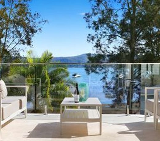 The Greenhouse Retreat