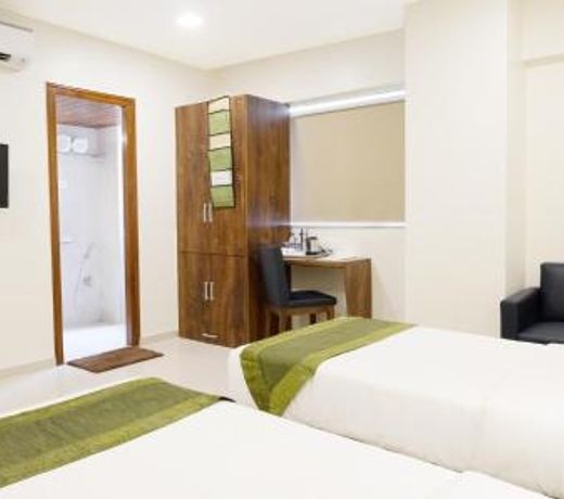 J ESVI Hotels