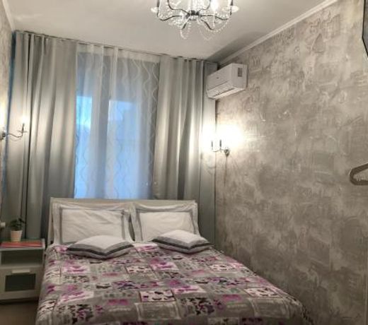 Hotel Crocus Star