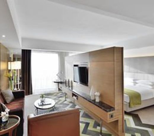 HOTEL ARON