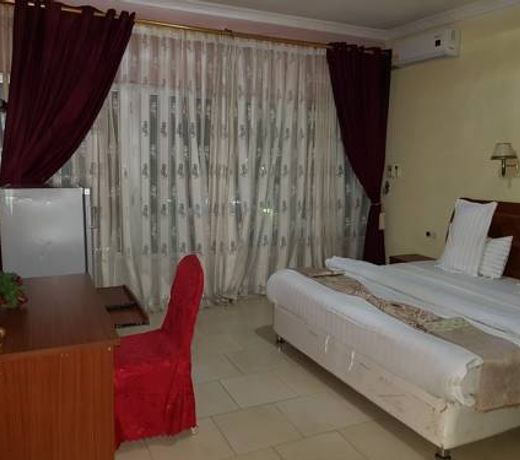 Hotel Vika Chez Tonton