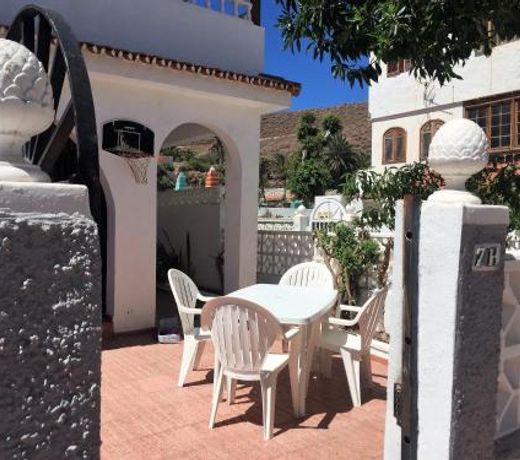 La Palmera1 casa al primer piso con 2 dormitorios - Two Bedroom House on the first floor --- La Palmera 2 casa en planta baja con 1 dormitorio, One Bedroom House on the Ground Floor