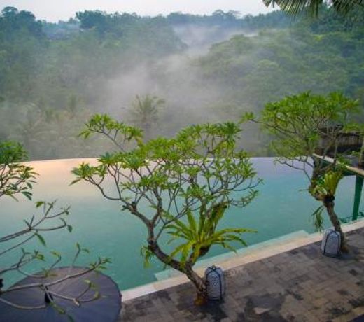 Bukit Naga Villa