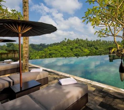 Bukit Naga Villa