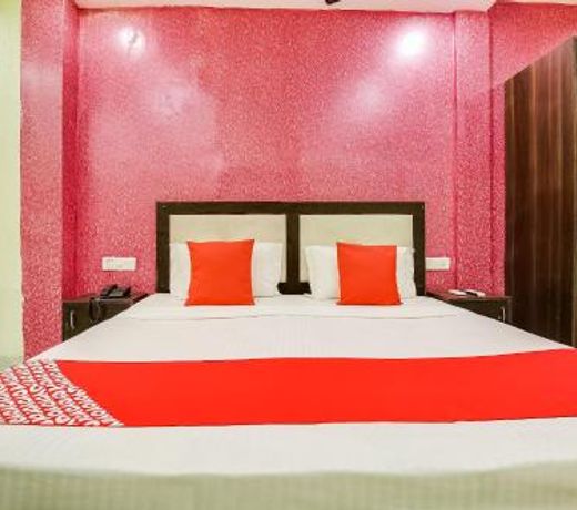 OYO 9040 Hotel Alpine