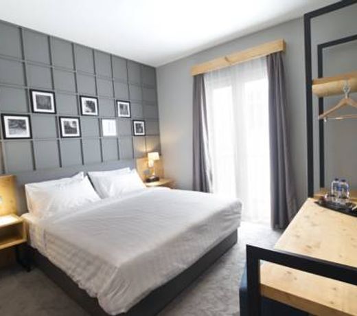 Redpine Boutique Hotel