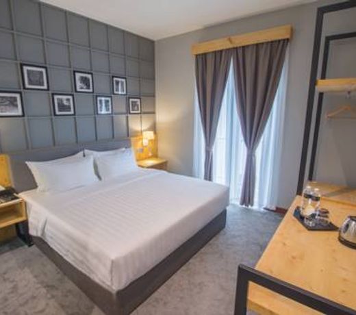 Redpine Boutique Hotel