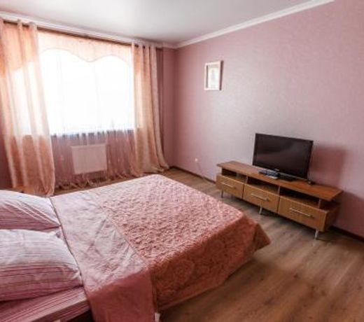 Apartment on Pokryshkina 2