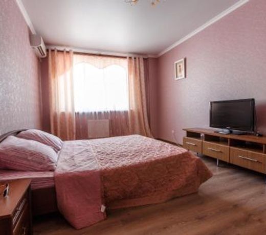 Apartment on Pokryshkina 2