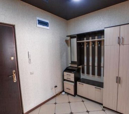 Apartment on Pokryshkina 2