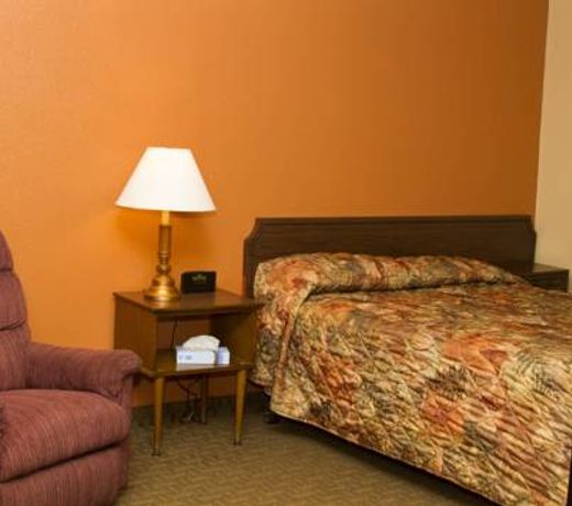 Cottonwood Inn & Suites