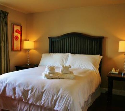 Oasis Suites Hotel