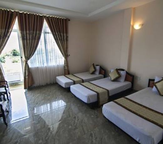 Song Huong Hue Hotel