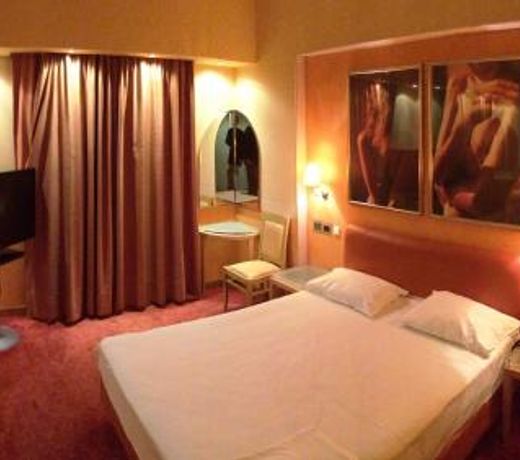 Kreoli Hotel