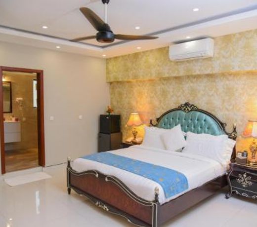 Orchards Cottage Hotel