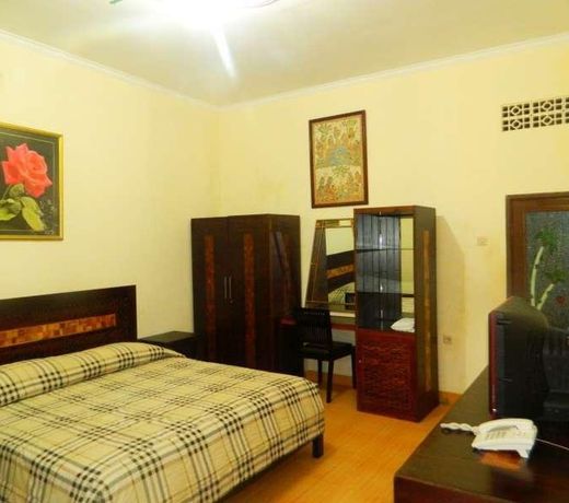 Hotel Mahkota Plengkung by ecommerceloka