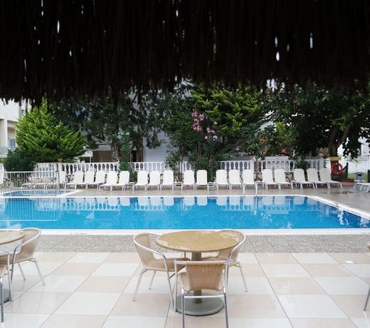 Amphi Apartments