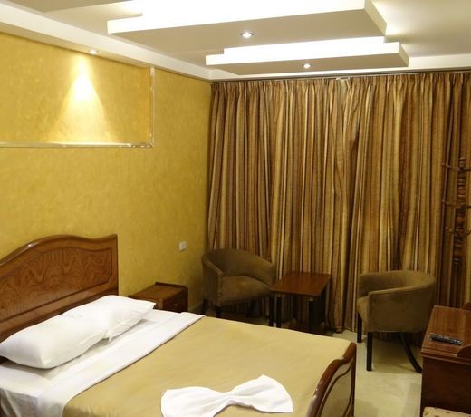 Dreamers Hotel