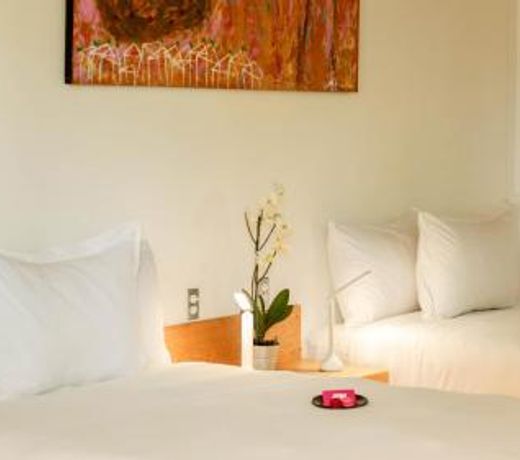 Agrado Guest House
