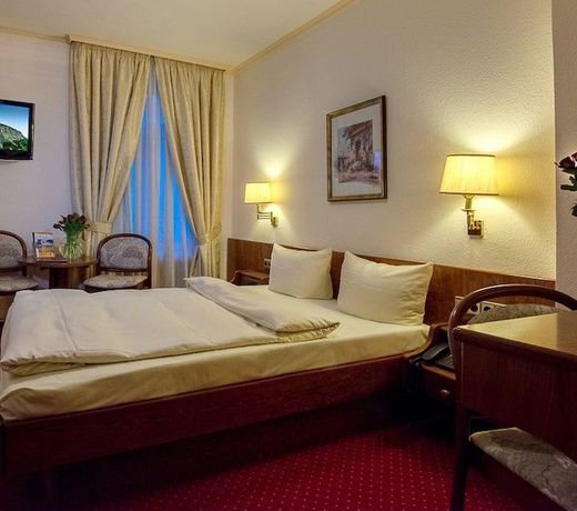 Hotel am Kochbrunnen