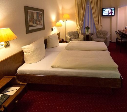 Hotel am Kochbrunnen