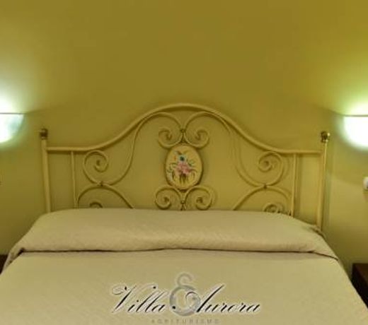 Villa Aurora