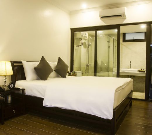 Sunny House Resort