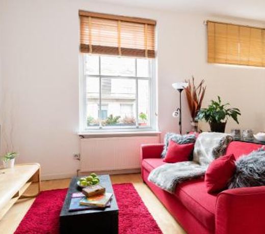 Classic Two-Bedroom Apartment Pimlico