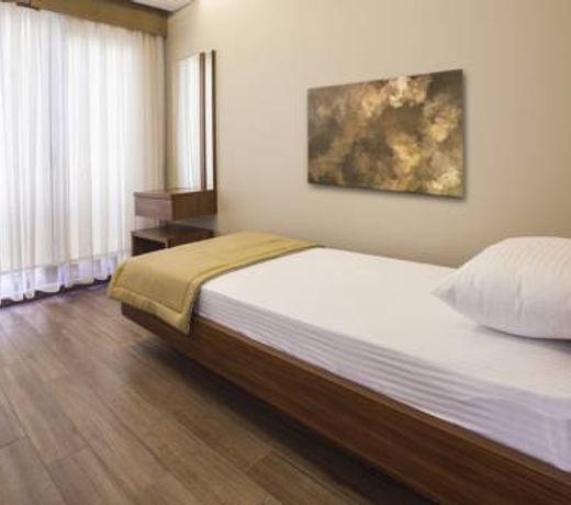 Maxuite Hotel in Home