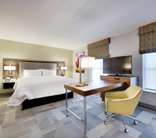 Hampton Inn & Suites Fort Worth Downtown