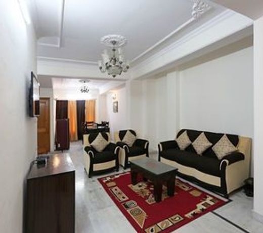 OYO 9103 Home 4BHK Pinewood Valley