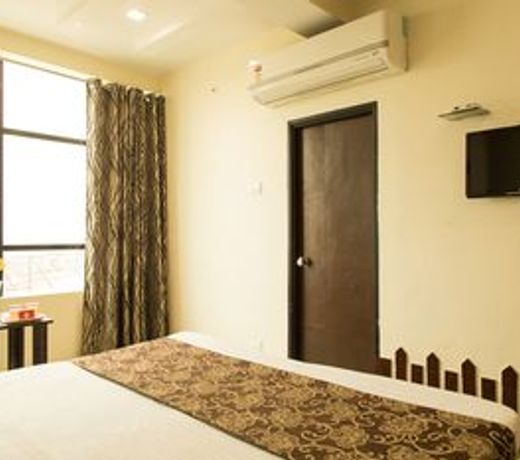 OYO 2493 Hotel K P Inn