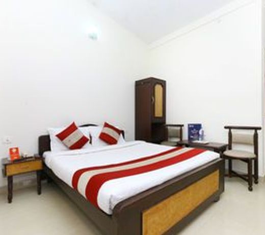 OYO 9183 RJ Inn