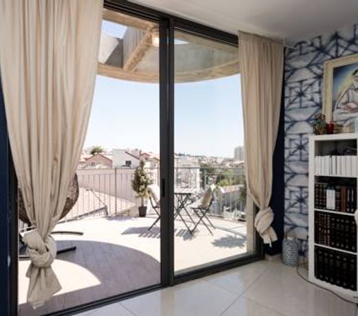 Amazing Apartment near Mahane Yehuda