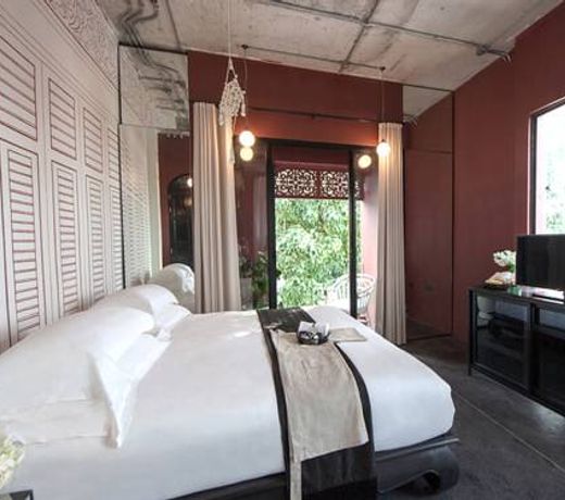 Amdaeng Bangkok Riverside Hotel - SHA Plus Certified