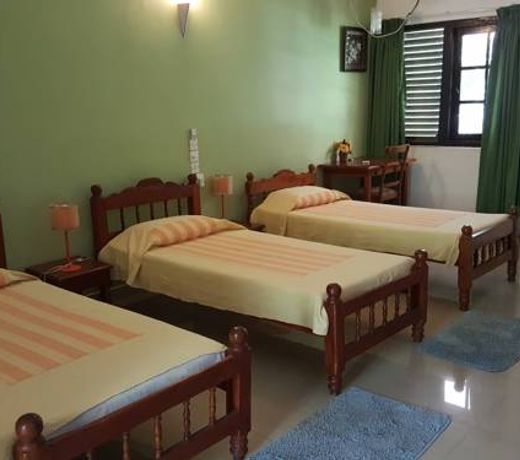 Wood Side Tour Inn
