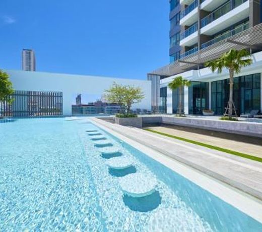 Kuno - 2Br, Beachfront Jomtien