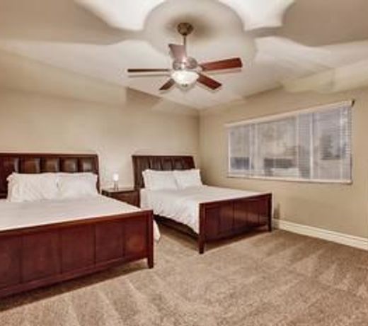 SLS The Lakes - Lovely Spacious Home with Resort Yard, Free Heated Poo