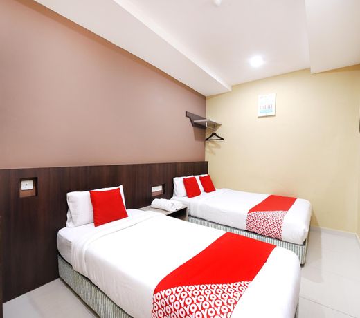 OYO 721 Silibin Times Inn Hotel