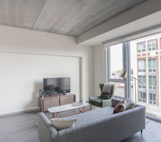 Sophisticated 2BR in Wicker Park by Sonder
