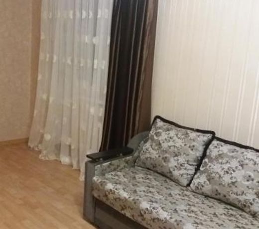 Apartment dlya bolshoi semyi na Vesenniy