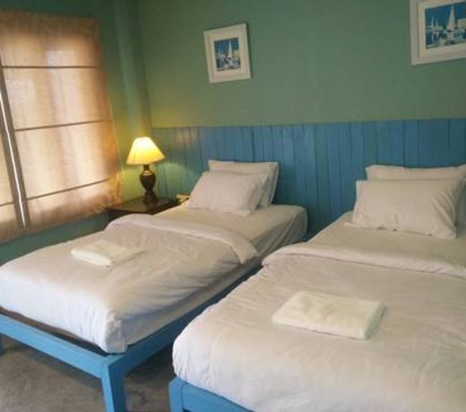 OYO 929 100 Boutique Hotel