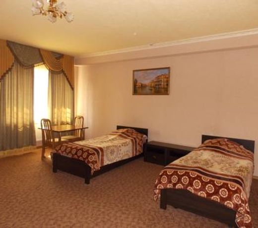 Hotel Uyut