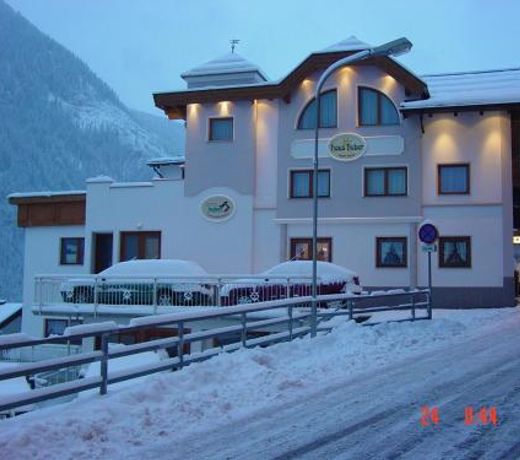 Huber Apartments