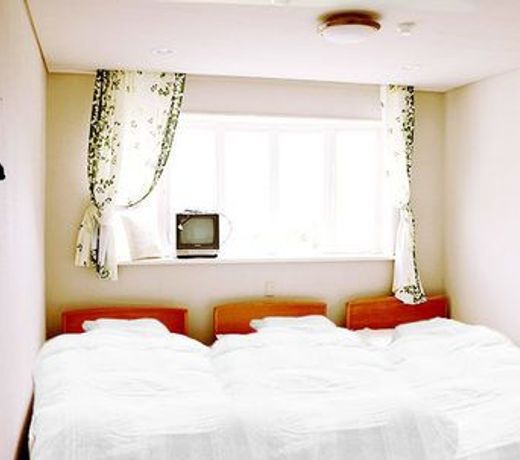 Goishigahama House