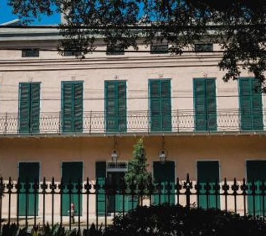 Royal Frenchmen Hotel and Bar